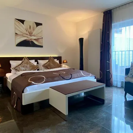 Hotel Trip Kaiser & Restaurant Heidelberg-schriesheim 4*